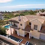 802 Villa Minamar