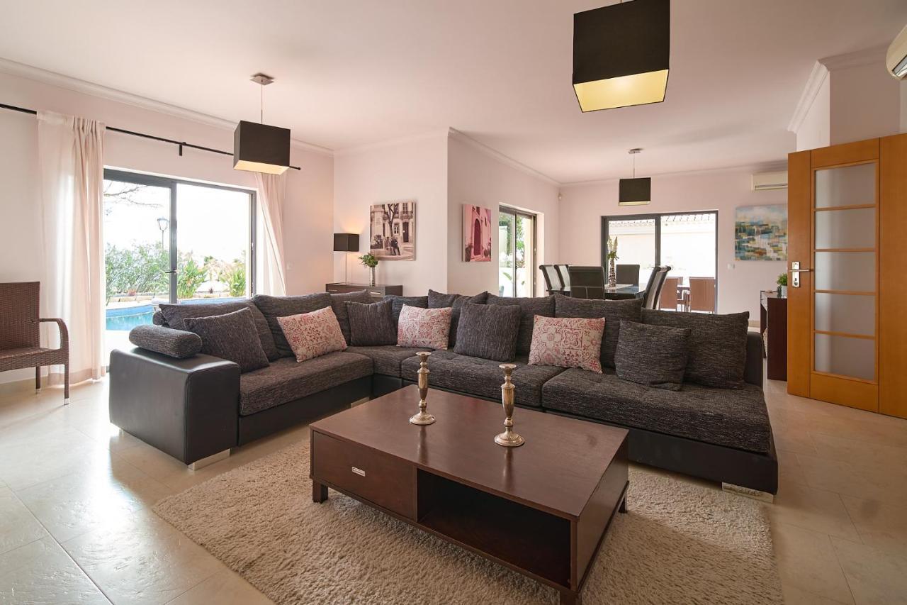 802 Minamar Lagos